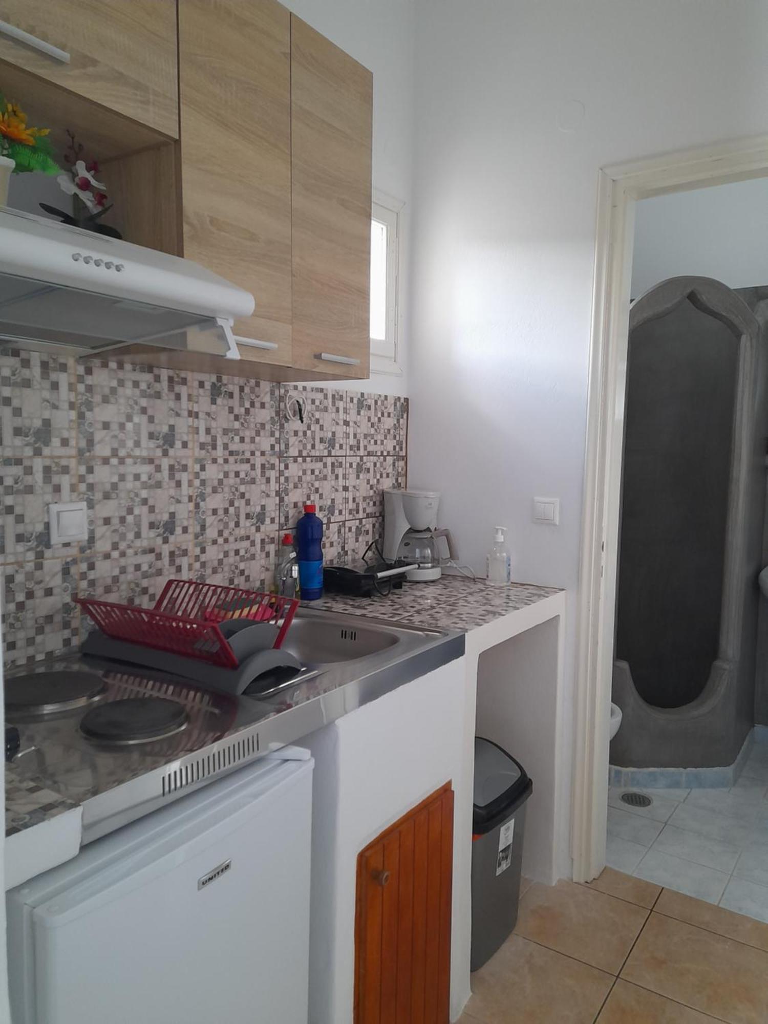 Elzahed Apartments Orza Kímolos Exteriör bild